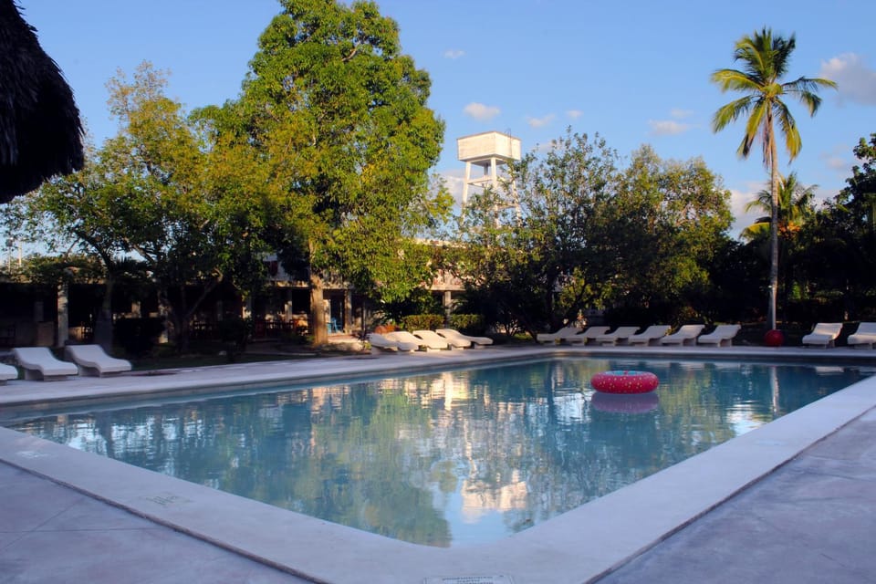 Swimming pool