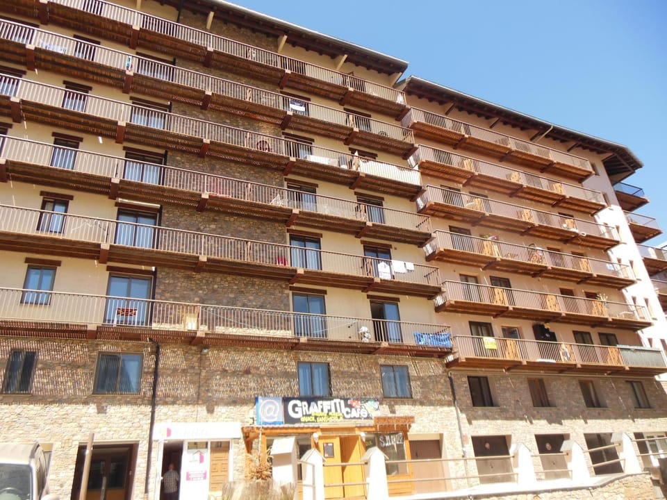 Property building, Balcony/Terrace