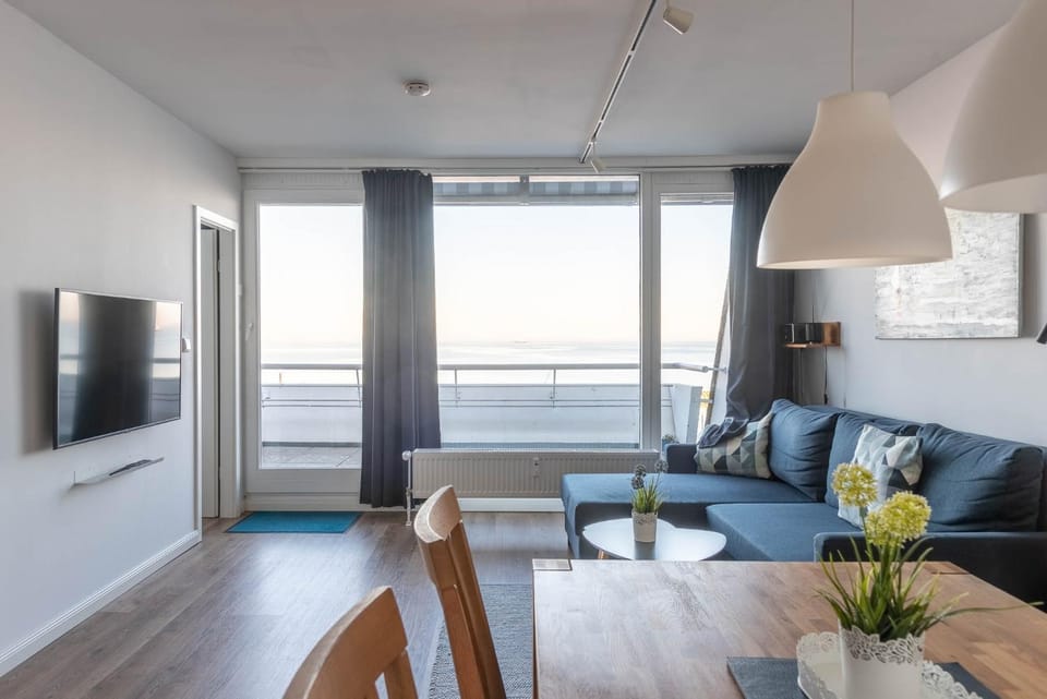 TV and multimedia, Living room, Seating area, Dining area, Sea view