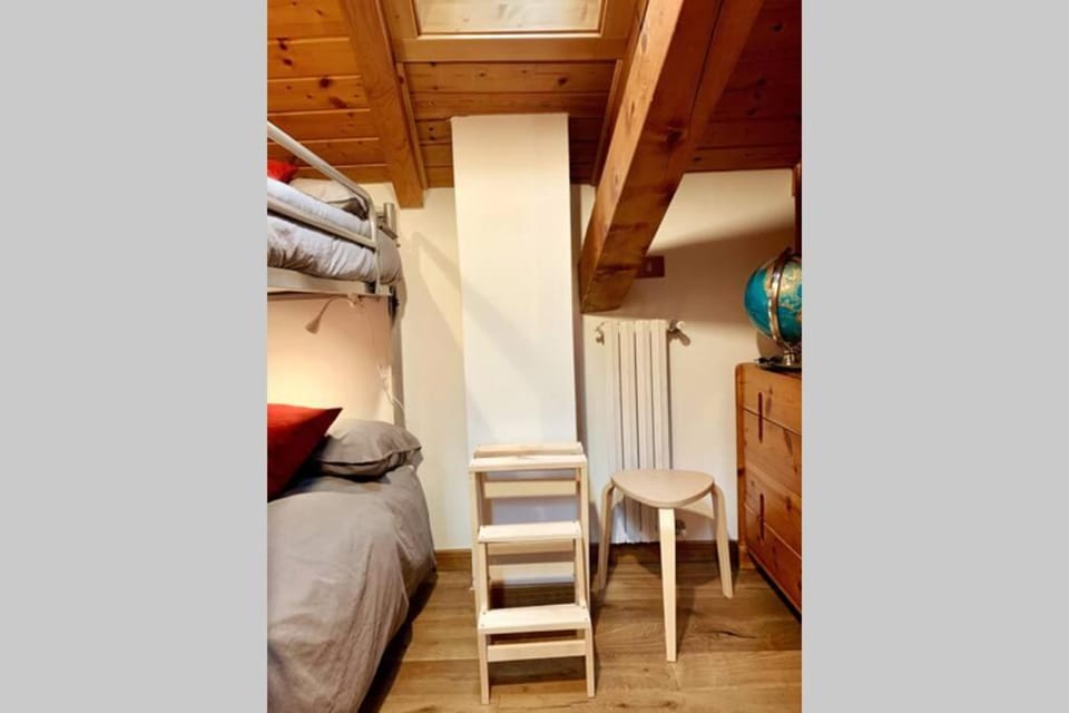 bunk bed