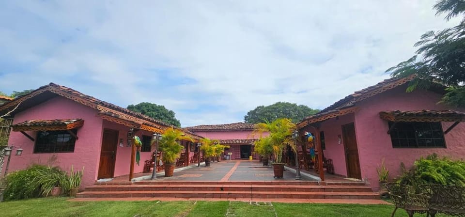 Casa de Quincha Bed and Breakfast in Las Tablas