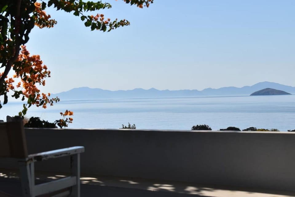 Nearby landmark, Natural landscape, Mountain view, Sea view