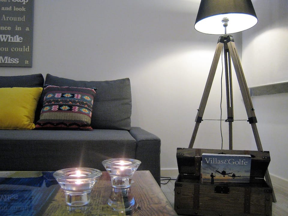 Communal lounge/ TV room