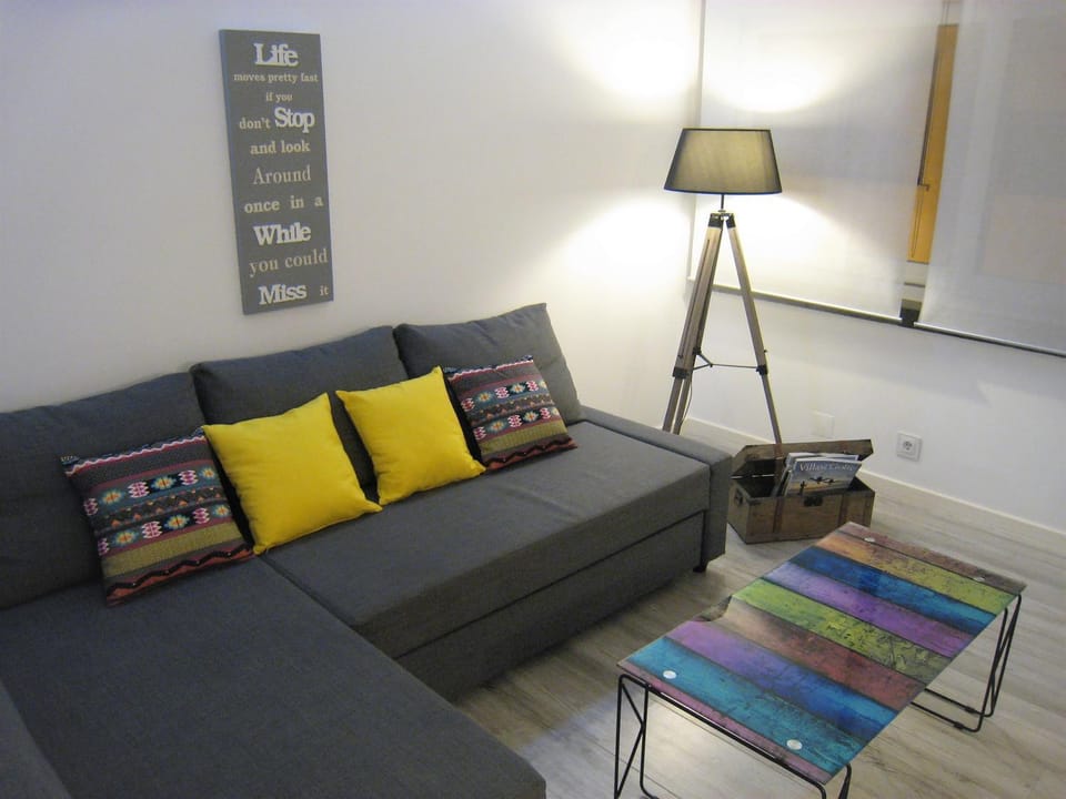 Communal lounge/ TV room