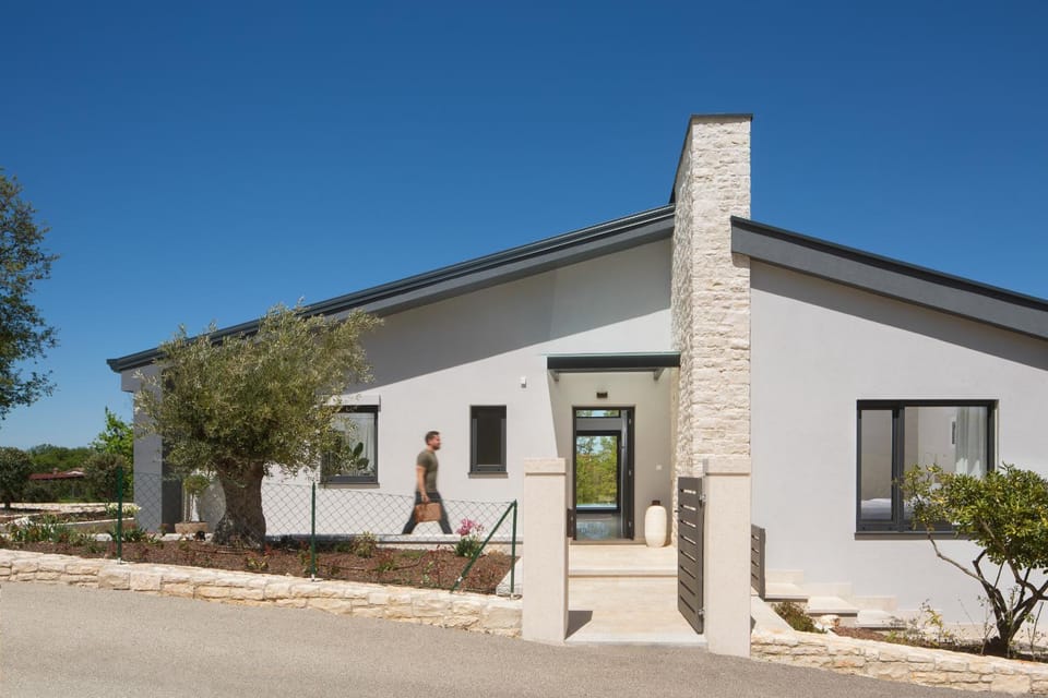 Property building, Garden
