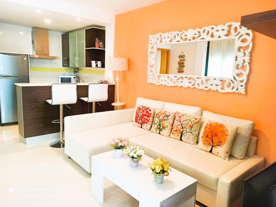 Living room, Seating area, Dining area, pet friendly