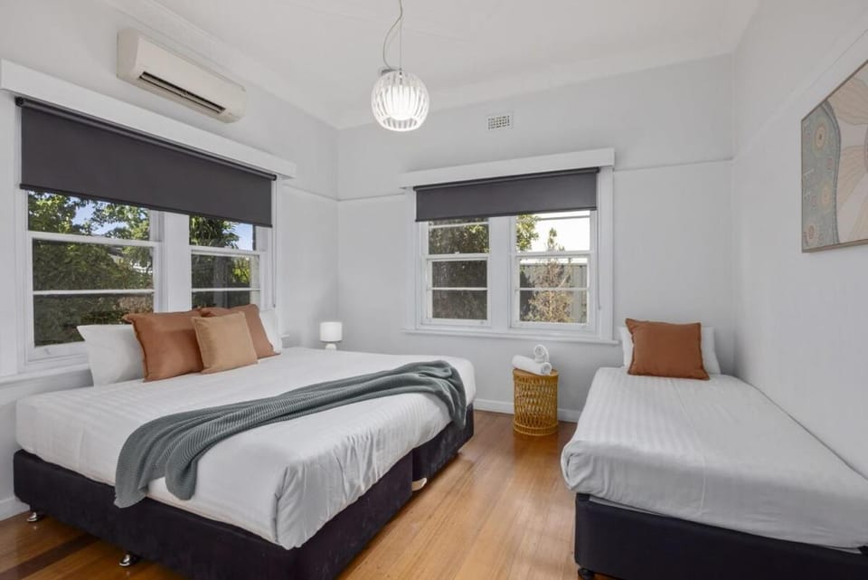 Bendigo Signature Accommodation on Hargreaves House in Bendigo