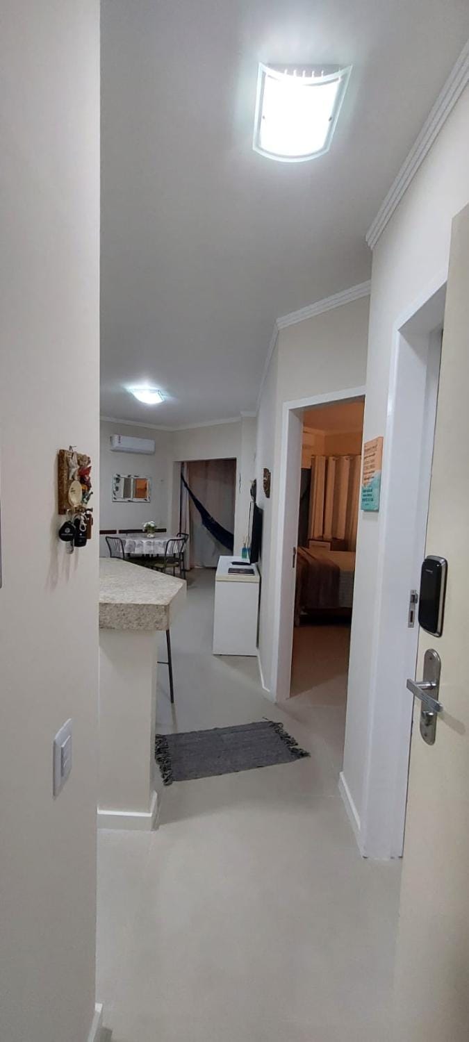 SUAS FÉRIAS SERÃO AQUI-50 mts mar-Piscinas-Apto504 Apartment in Florianopolis