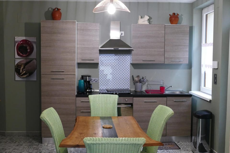 Le gîte des sources: nature, randonnées, détente. Apartment in Grand Est