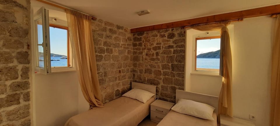 Bedroom, Sea view