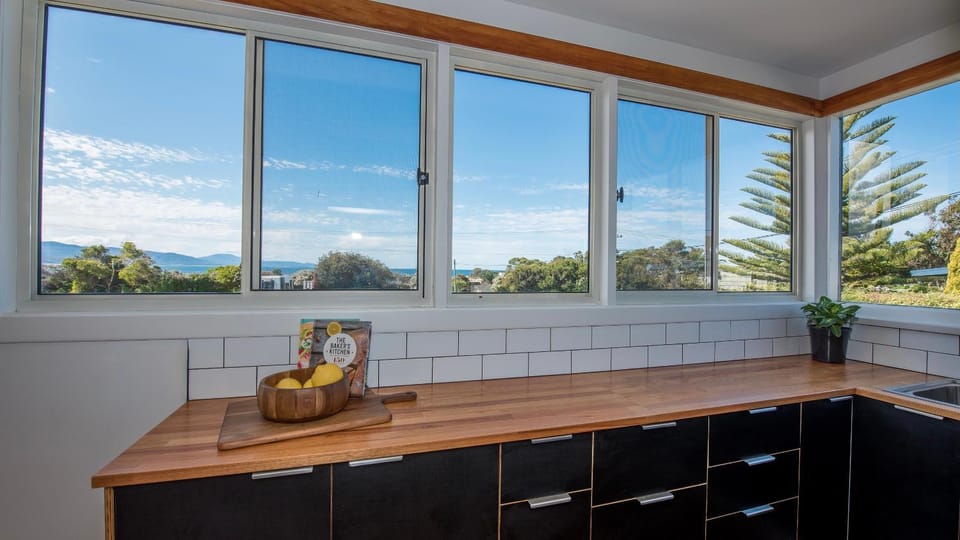 Jetty's End Bicheno House in Bicheno