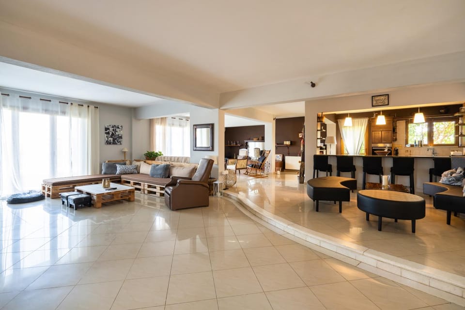 Living room, air conditioner