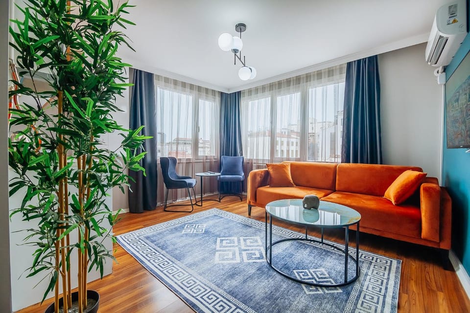 Living room, Seating area