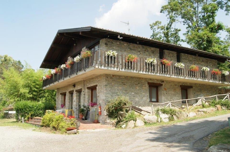 Agriturismo Tschang Wilma Farm Stay in Canton of Ticino