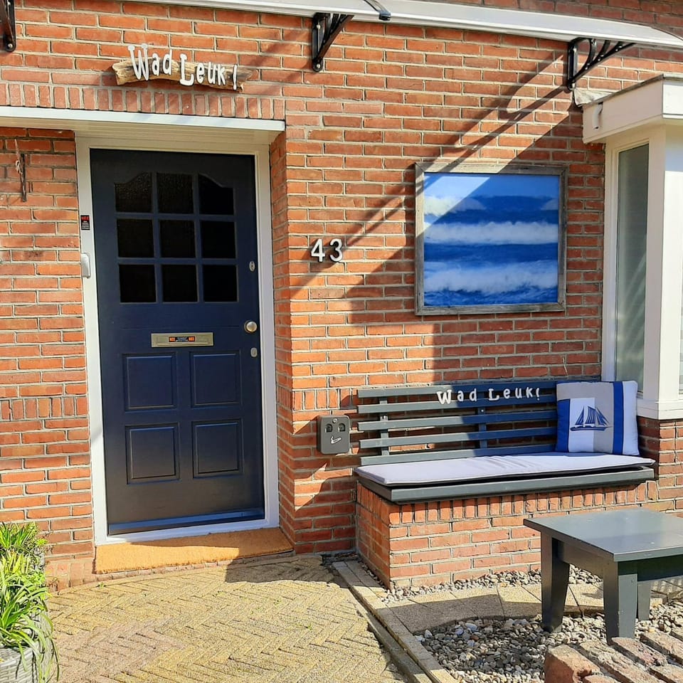 WadLeuk! Apartment in North Holland (province)