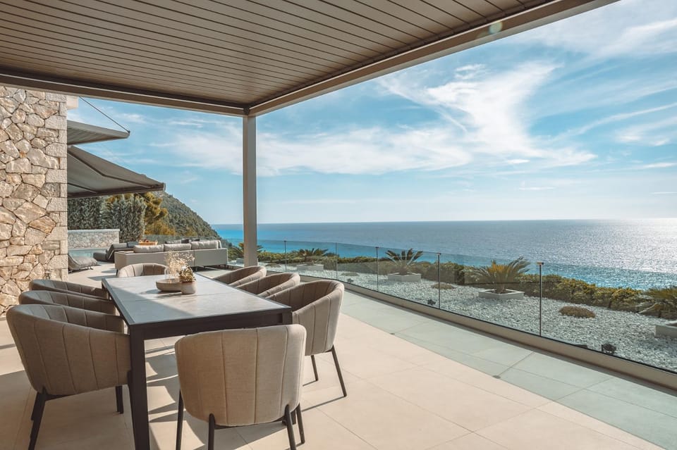 Balcony/Terrace, Dining area, Food, Sea view