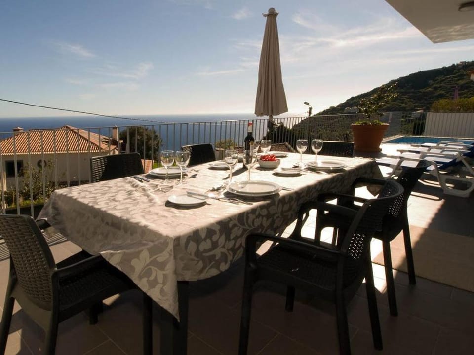 Patio, Balcony/Terrace, Dining area, Sea view