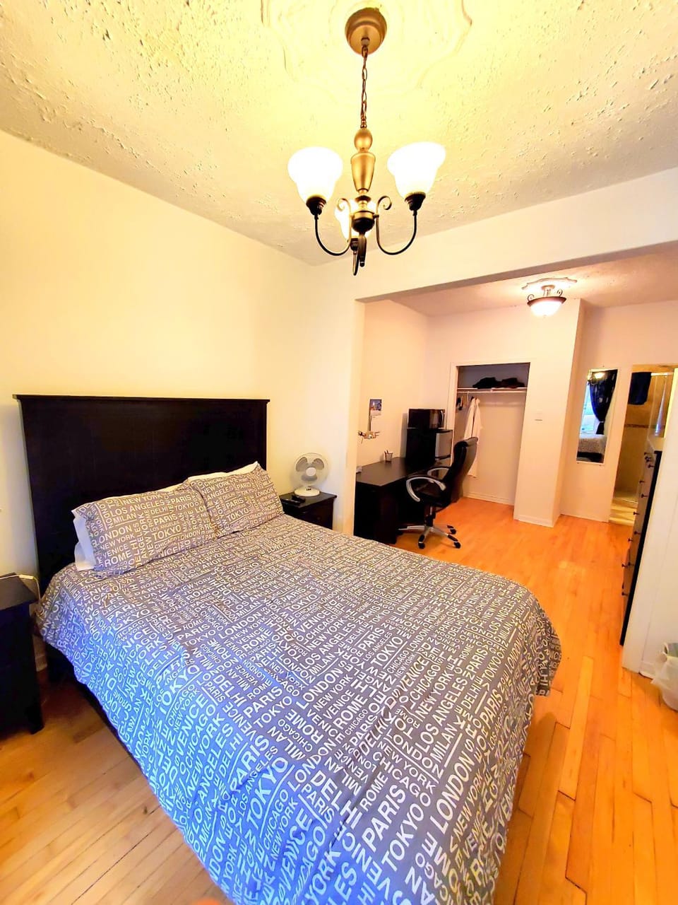Bed, Photo of the whole room, Bedroom