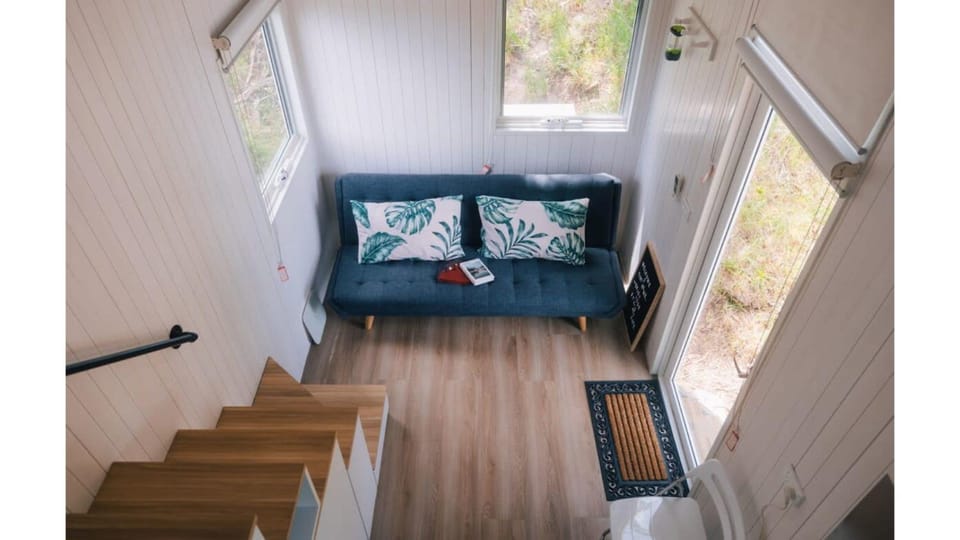 Bird's eye view, Living room