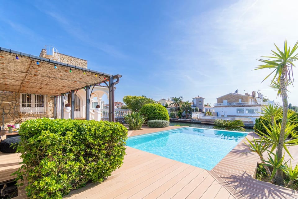 Off site, Swimming pool
