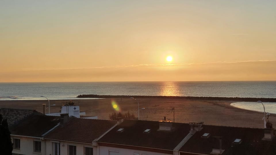 Studio à 50m des plages "Le Bella Vista" Apartment in Occitanie