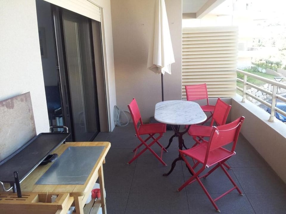 BBQ facilities, Balcony/Terrace