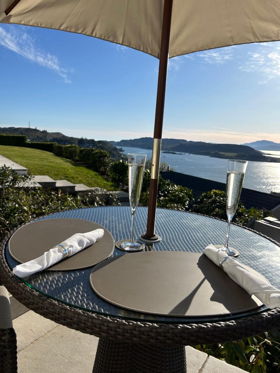 Tigh Beag Pod with Hot Tub Apartment in Oban