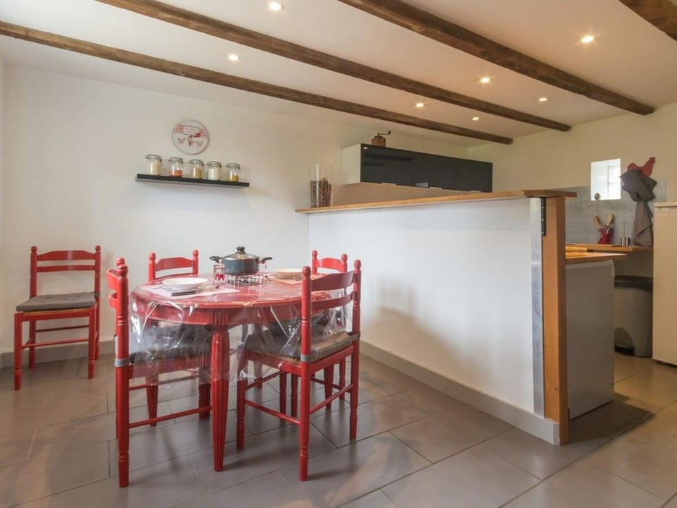 Gîte Confortable avec Jardin, Proche Mer et Ville, Équipé pour Familles, Vélo Inclus - FR-1-306-1076 House in Saint-Nazaire