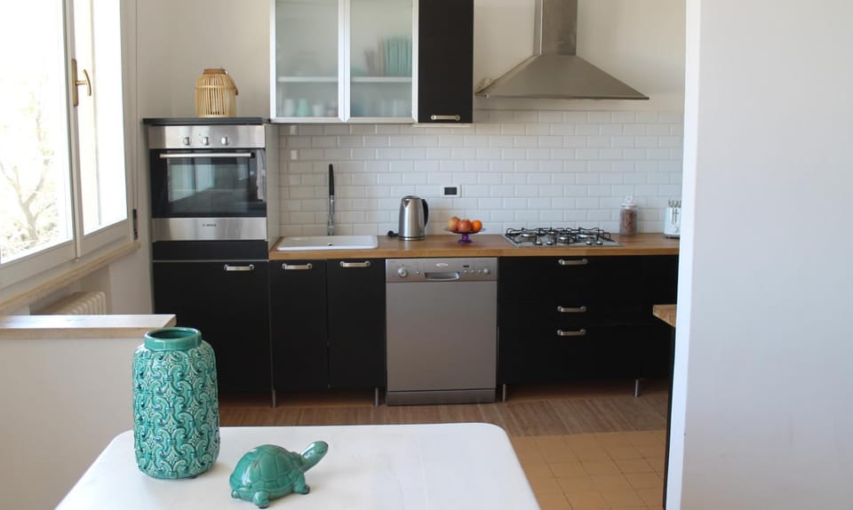 Coffee/tea facilities, Kitchen or kitchenette, dishwasher, minibar, pet friendly, stove, toaster