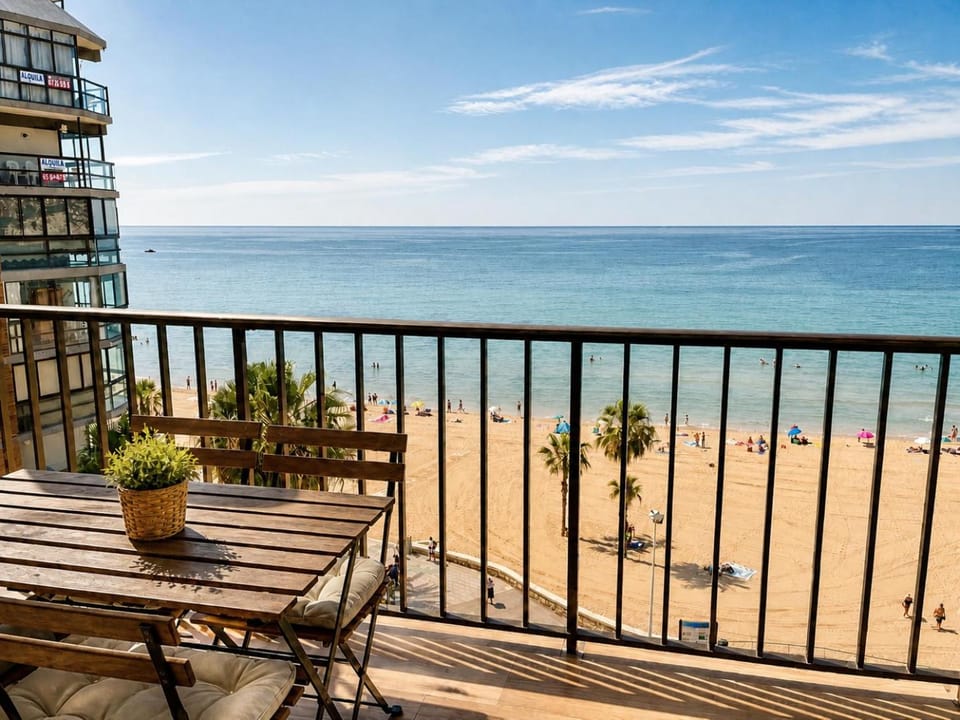 Property building, Balcony/Terrace, Beach, Sea view