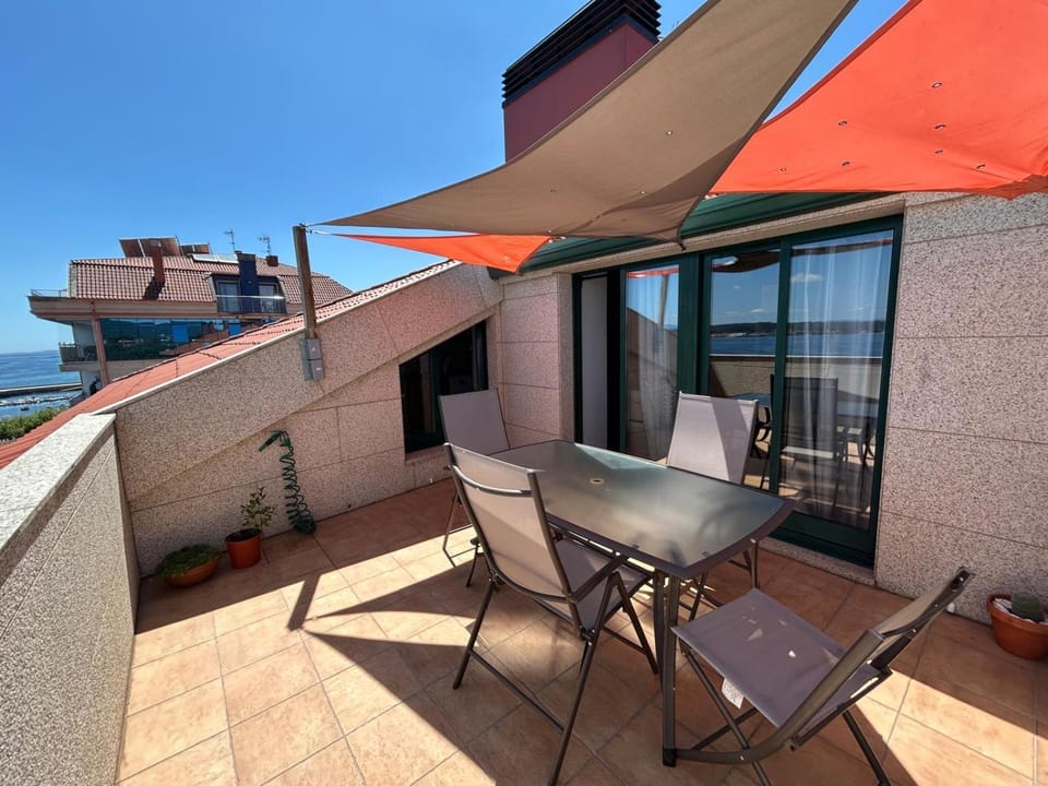 Impresionantes vistas al mar cerca de Santiago Apartment in Spain