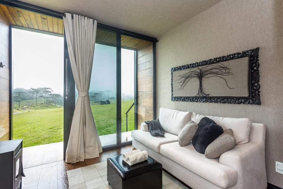 Living room, Area and facilities