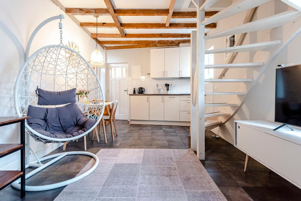 Living room, Dining area, kitchen