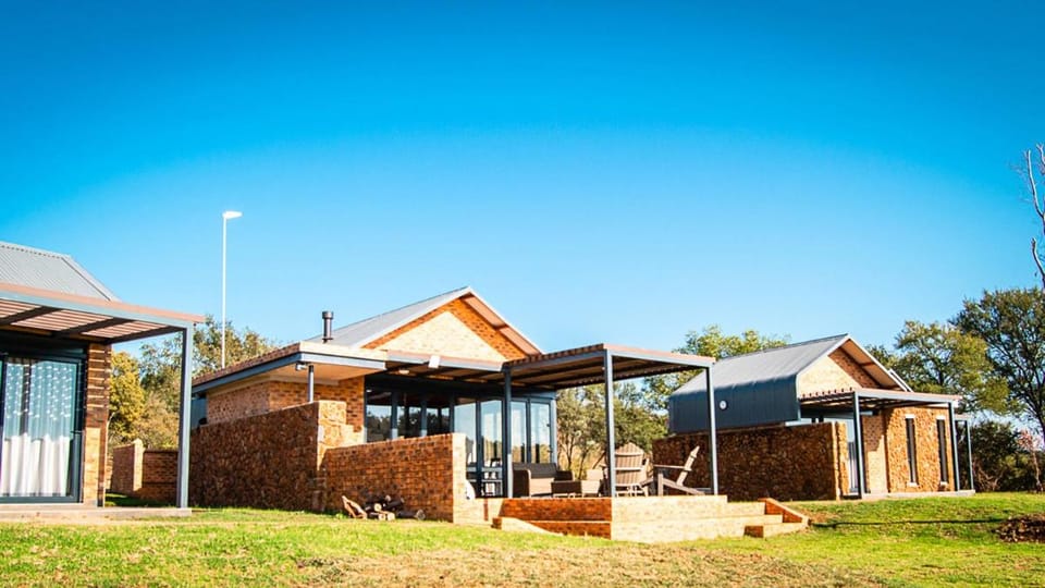 Lodge @ Bankenkloof Private Game Reserve Chalet in Gauteng