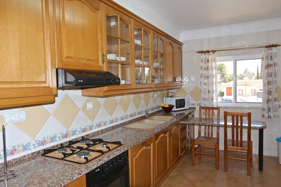 Vilamoura, Marina Sol T2 Apartment in Quarteira