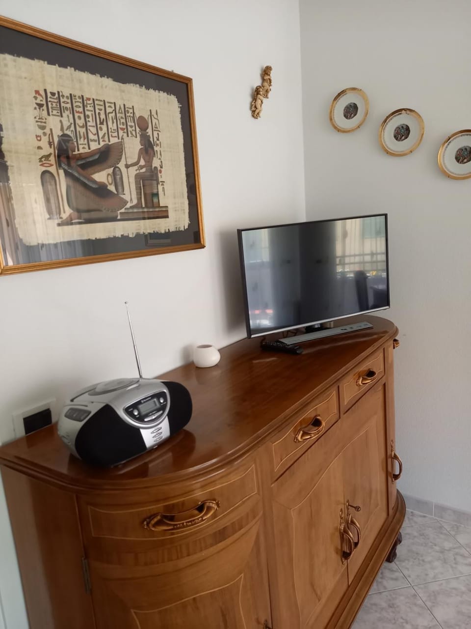 Communal lounge/ TV room