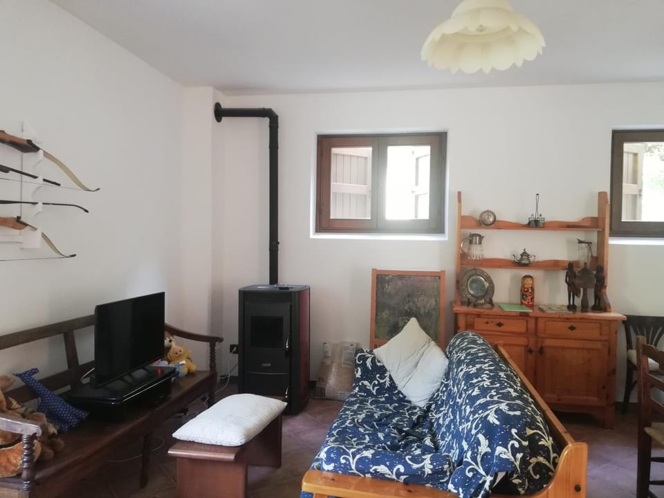 Communal lounge/ TV room, TV and multimedia, Living room