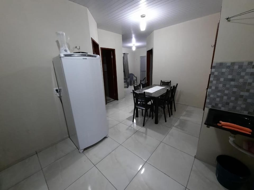 Coffee/tea facilities, Kitchen or kitchenette, Dining area