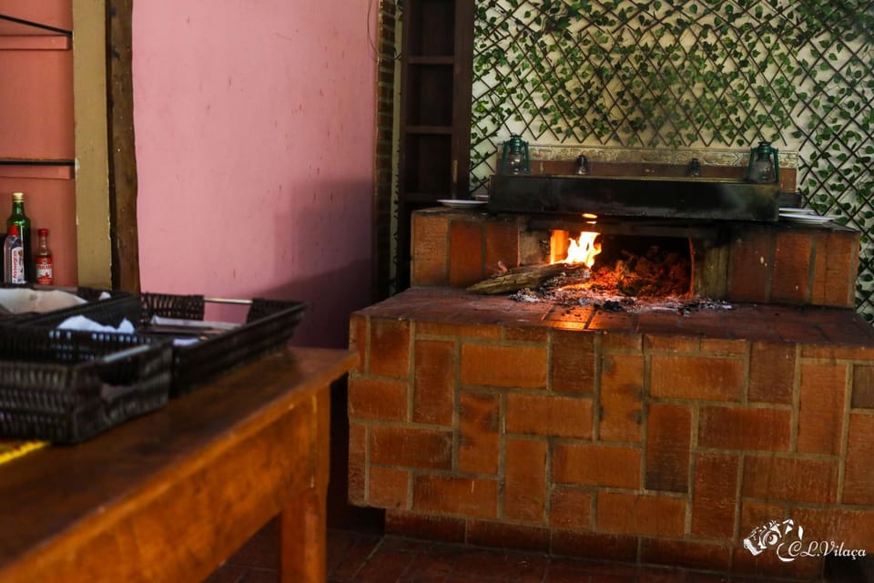 Restaurant/places to eat, BBQ facilities
