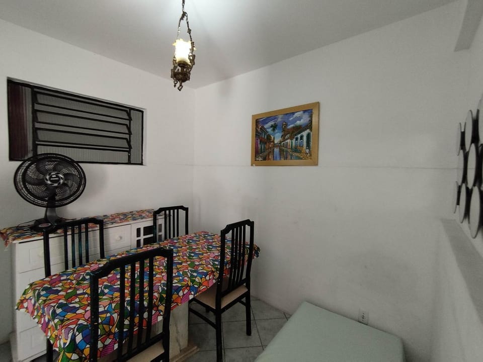 Seu Apto Centro 7 Excelente Local 5 Camas Até 6 Pessoas 2Q Ar Cond Geladeira Fogao TV Bem Simples Econômico House in Vila Velha