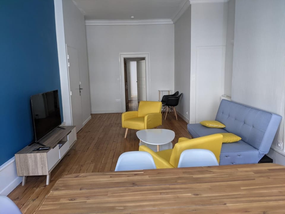 Logis ville, 24h Mans, zoo, prytanée, golfe, 6 pers Apartment in Pays de la Loire