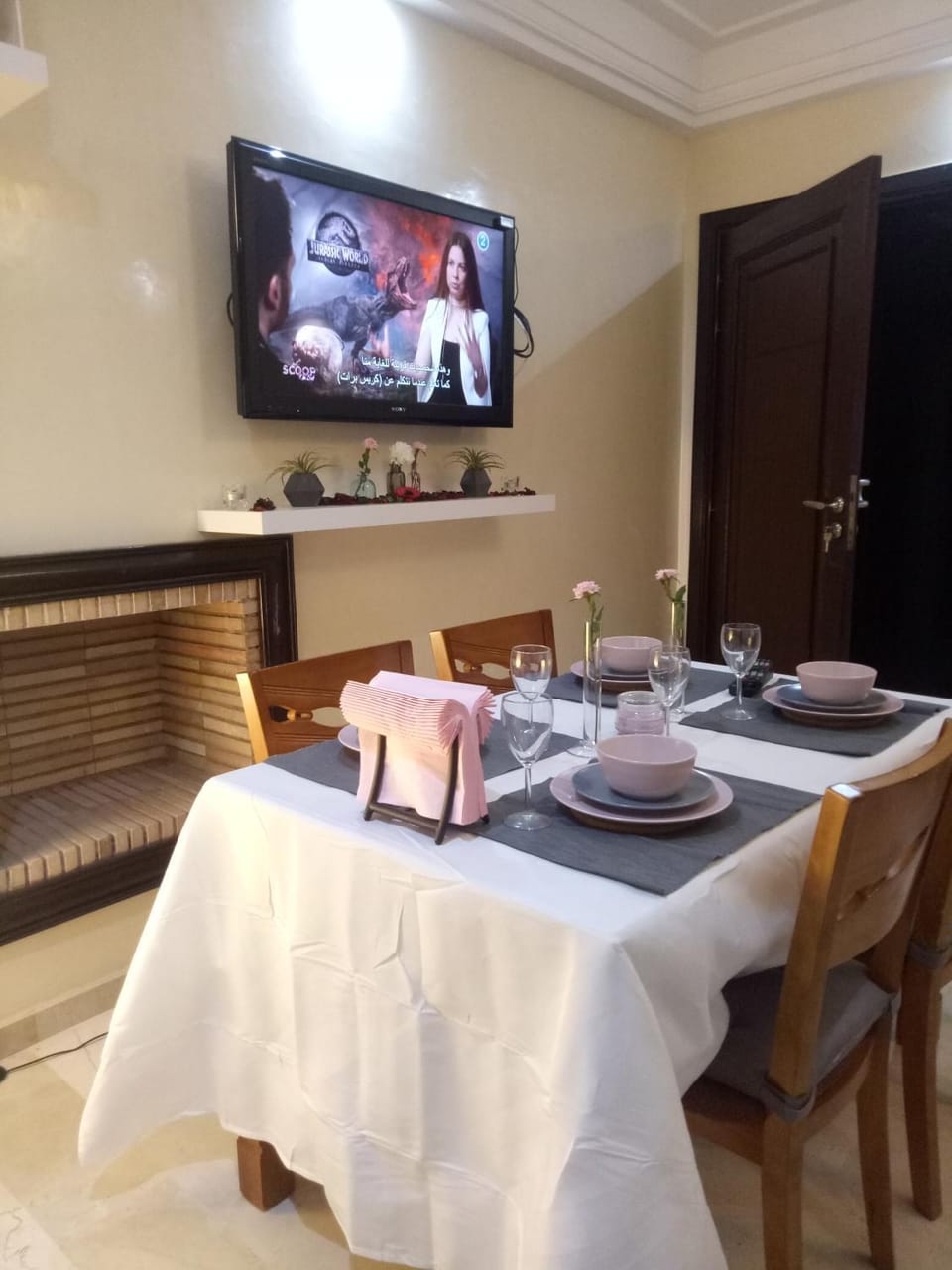 Restaurant/places to eat, Communal lounge/ TV room
