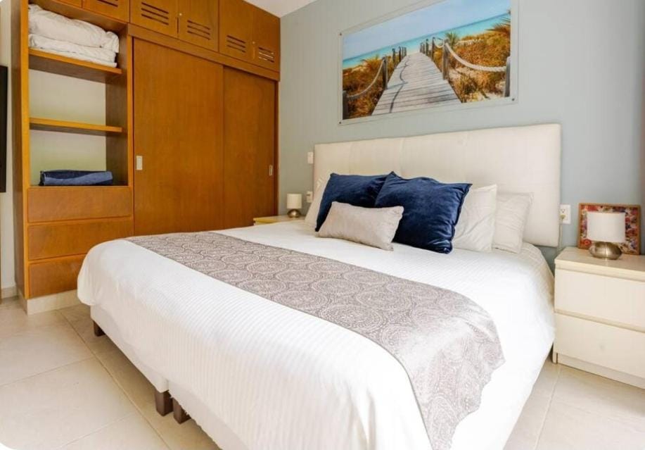 Bed, Bedroom, wardrobe
