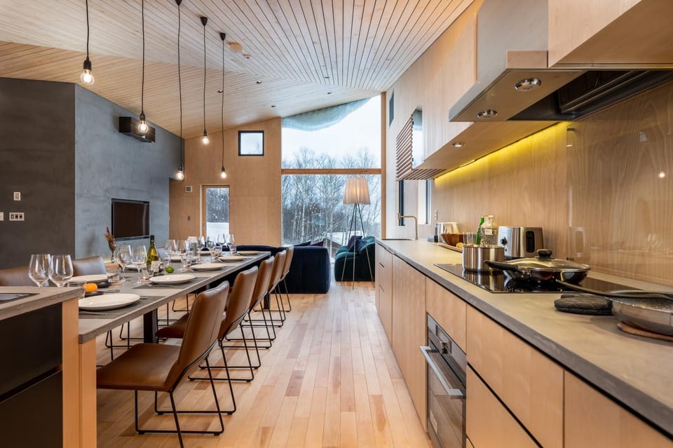 Kitchen or kitchenette, kitchen