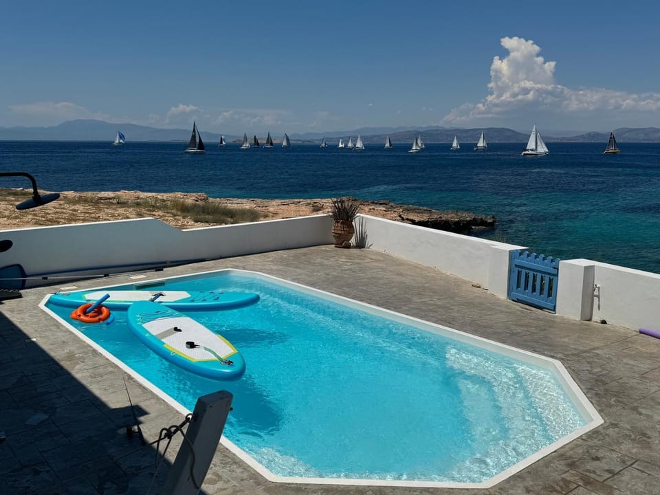 NV seafront Villa with private pool & NV seafront luxury suites no pool acces - Aegina Villa in Islands