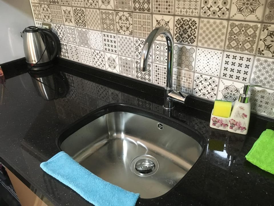 Kitchen or kitchenette, Dining area, dishwasher, pet friendly