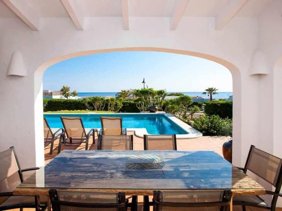 Villa Bini Oran- Gran piscina, vistas al mar Villa in Binibeca