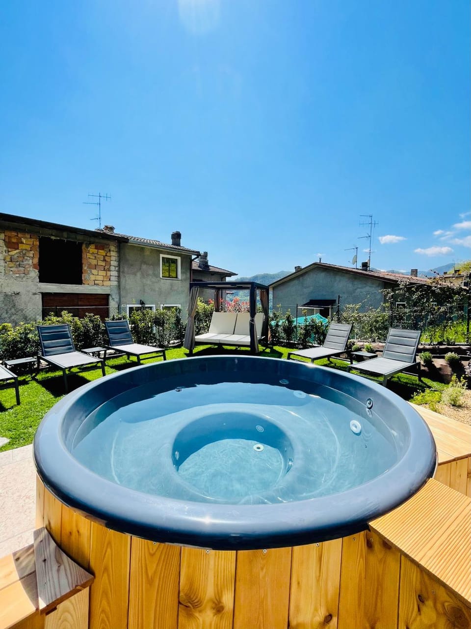 Solarium, Swimming pool