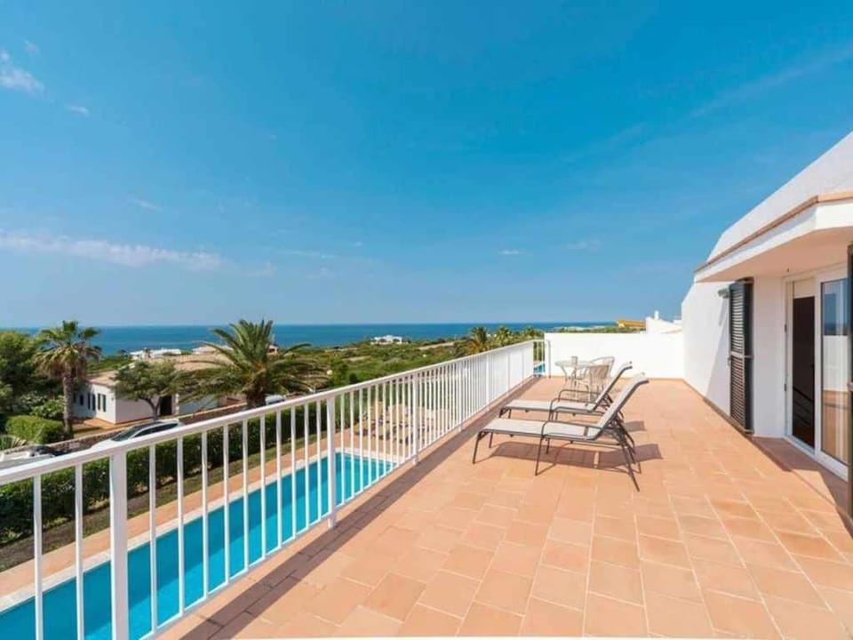 Bird's eye view, Pool view, Sea view