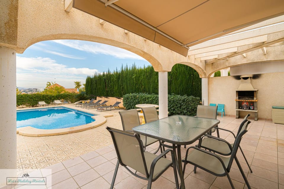 Villa Los Olivos El Poblet Private Pool House in Alacantí